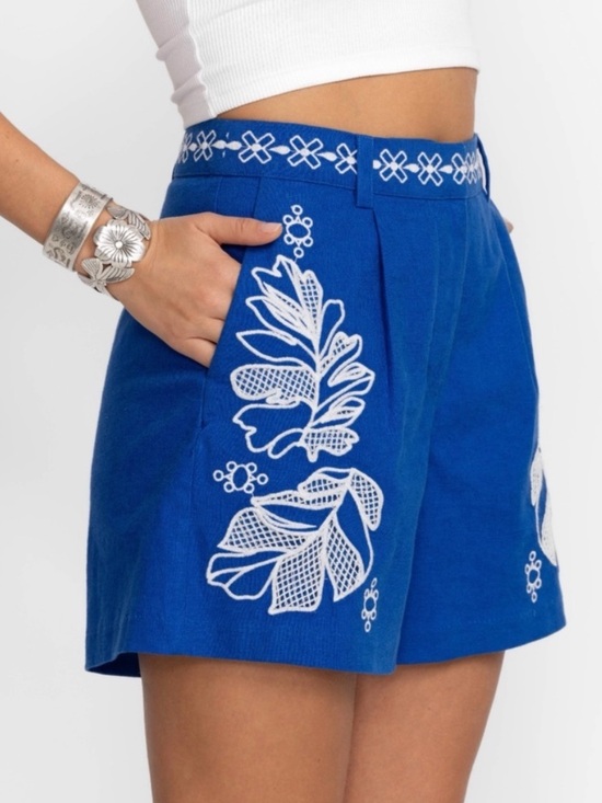 Johnny Was Pants - NWT XL Johnny Was Royal Blue Embroidered High-Waist Shorts